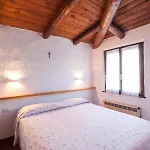 Villa Con Magnifico Terrazzo Iun P6868 Casa Azara